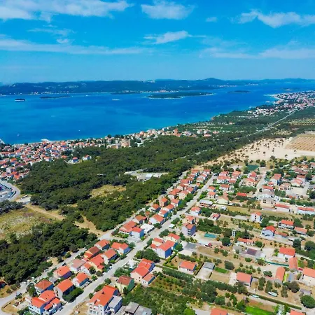 Luna Biograd فيلة